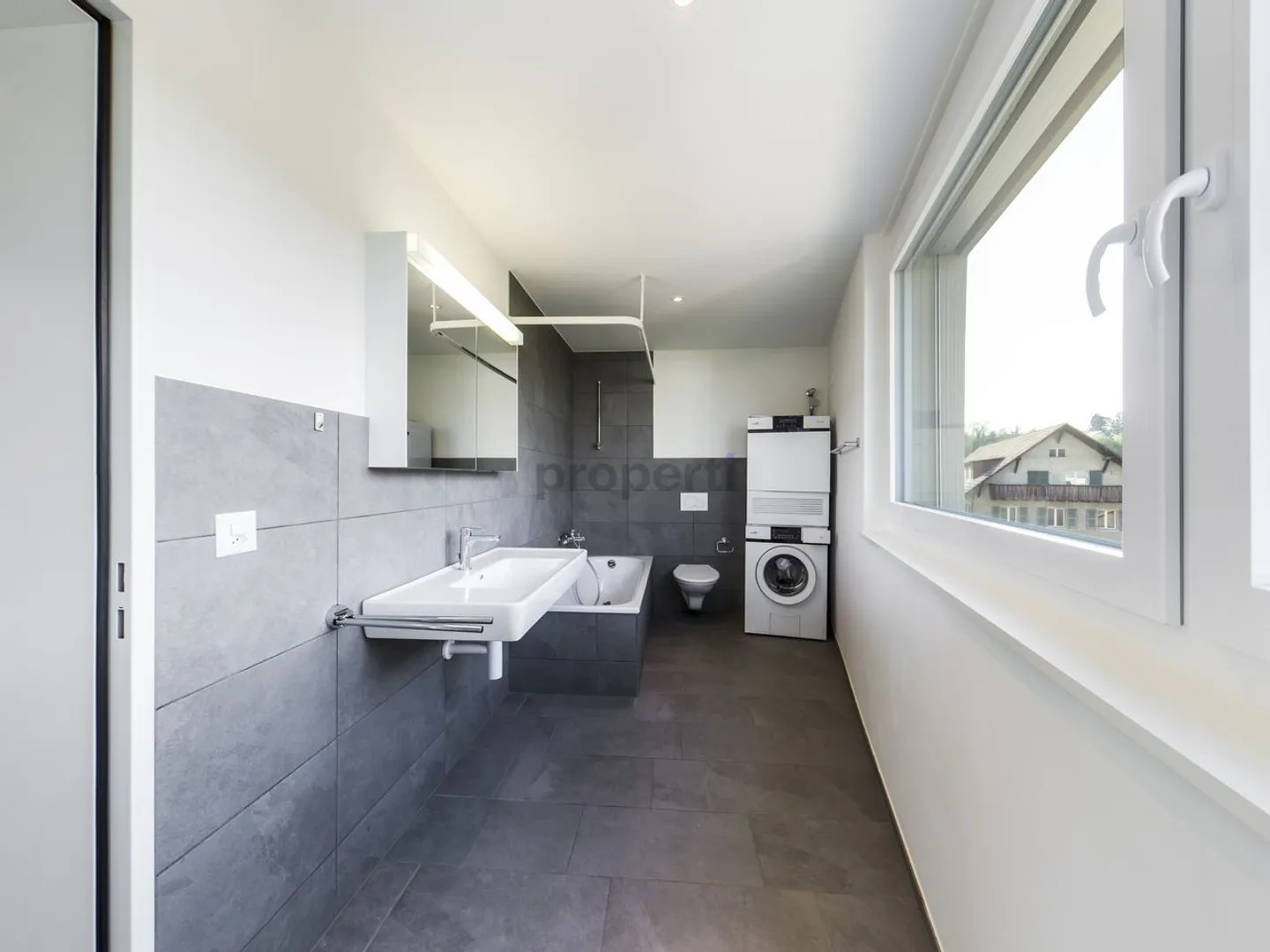 Grosszügige 3.5-Zimmer Attikawohnung mit 65m2 Dachterrasse in Laufe... - Foto 7 von 11