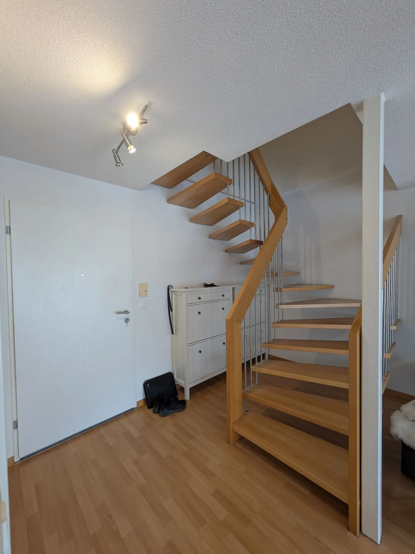 Moderne 3.5-Zimmer-Maisonettewohnung an zentraler Lage - Photo 6 of 11