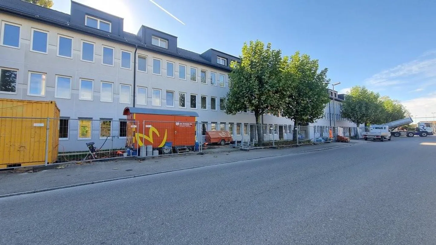 Moderne Wohnung mit grosser Küche - Foto 7 von 7