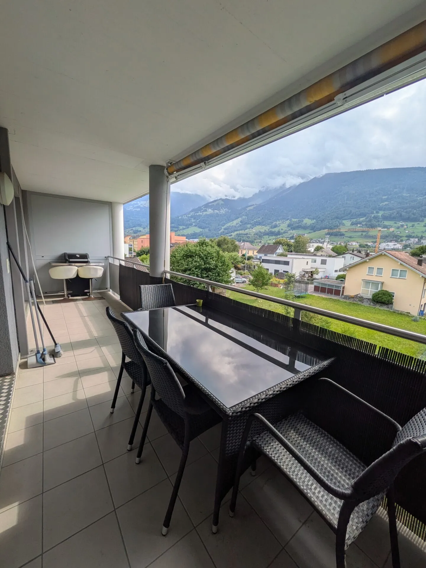 Moderne 3.5-Zimmer-Maisonettewohnung an zentraler Lage - Photo 7 of 11