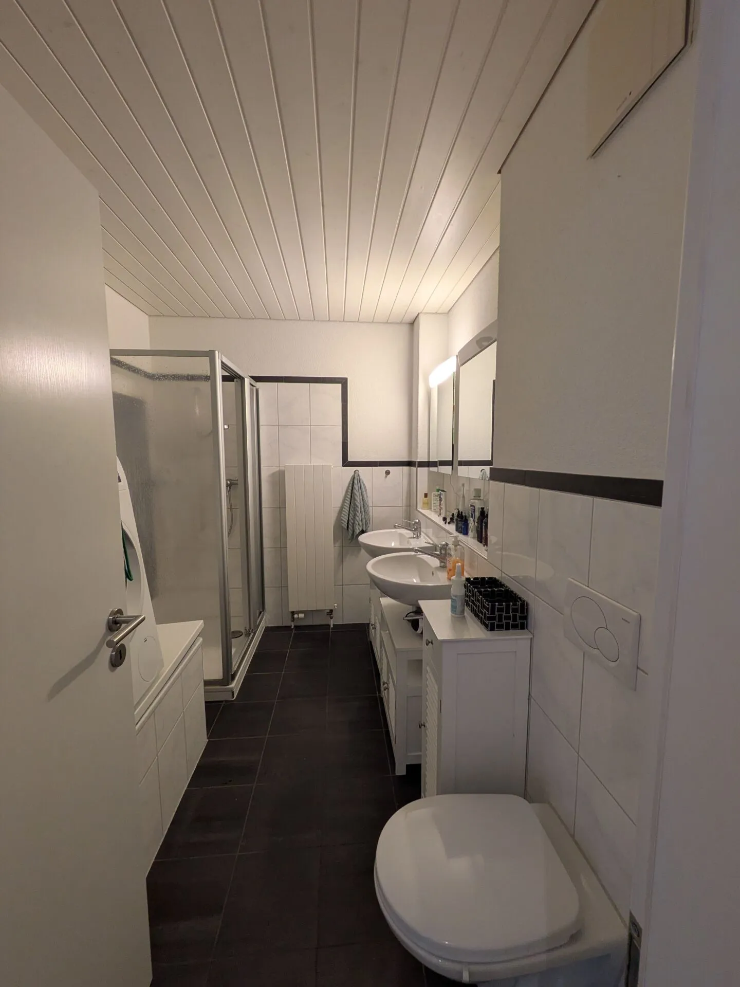 Moderne 3.5-Zimmer-Maisonettewohnung an zentraler Lage - Photo 8 of 11