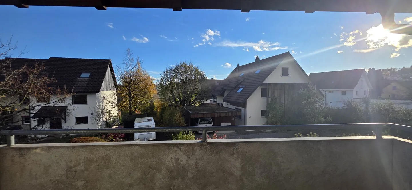 Spacious and bright 4.5 room apartment with cellar and attic compartment, as well as a garage box included in the price in Küttigen. - Photo 9 of 13