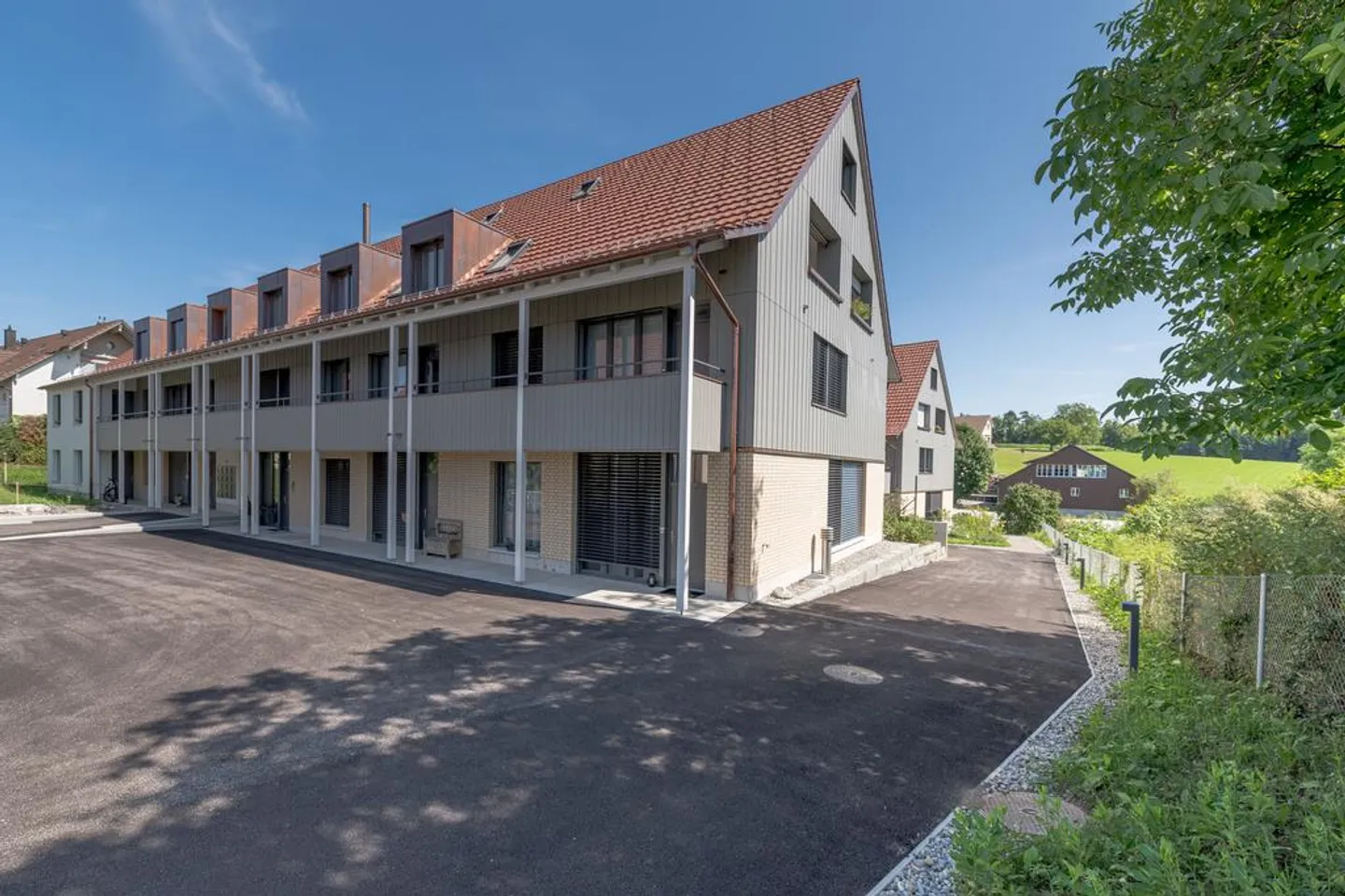 Vivere moderno nel bel Seuzach - Foto 1 di 6