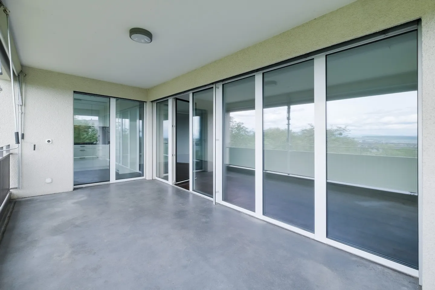 Modernes Apartment mit Aussicht - Foto 6 von 12