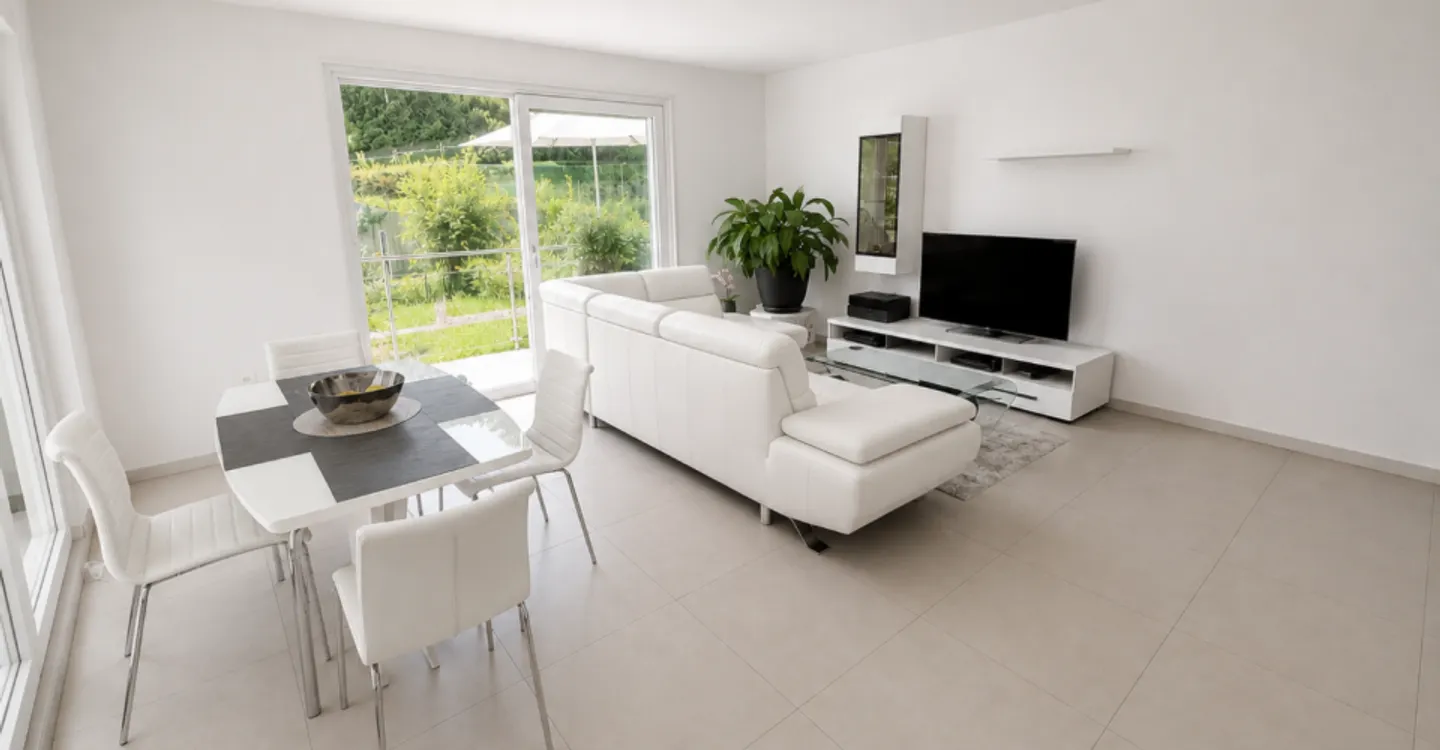 Modern Garden Apartment in Manno - Photo 4 of 10
