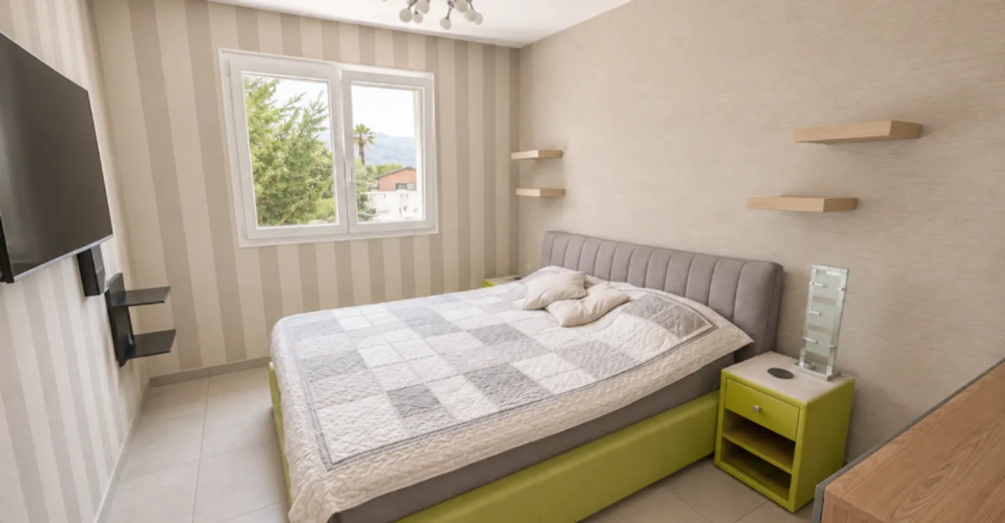 Modern Garden Apartment in Manno - Photo 9 of 10