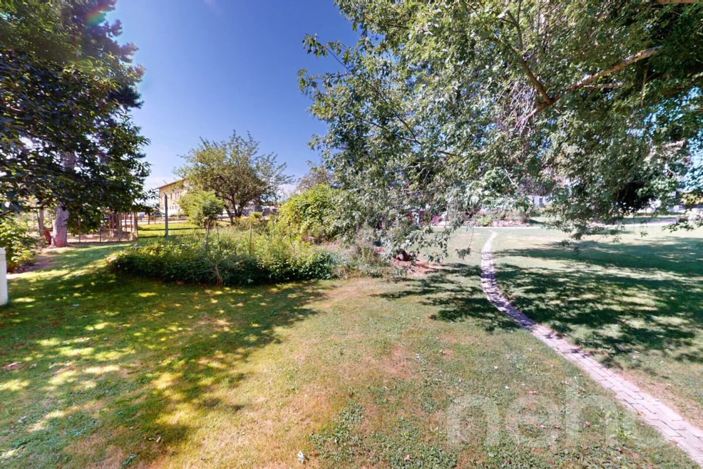 DUPLEX DE CHARME AVEC GRAND POTENTIEL D?AMÉNAGEMENT À SOTTENS - Foto 7 von 13