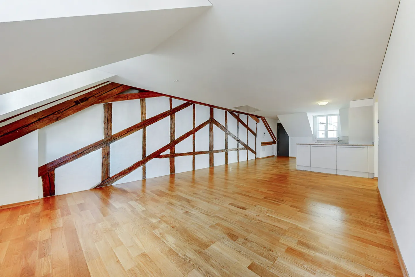 Apartment in the center of Lausanne! - Photo 3 of 11
