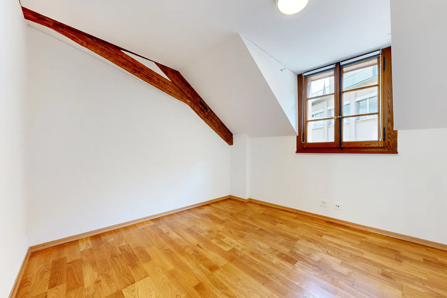 Apartment in the center of Lausanne! - Photo 4 of 11