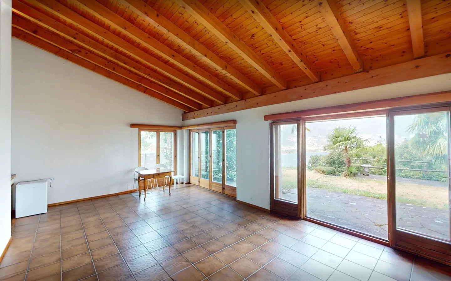 Charming Residential House with Unobstructed Lake View and Exclusive Construction Potential - Photo 6 of 17