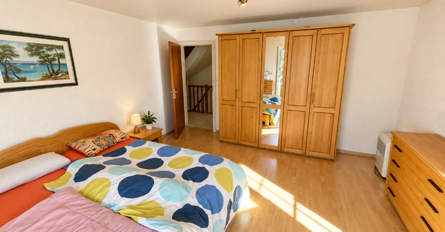 Maison familiale avec jardin, garage et panneaux solaires à Boncourt - Foto 8 di 12