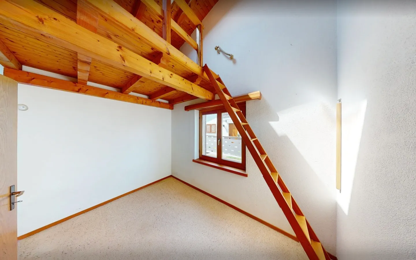 Charming Residential House with Unobstructed Lake View and Exclusive Construction Potential - Photo 10 of 17