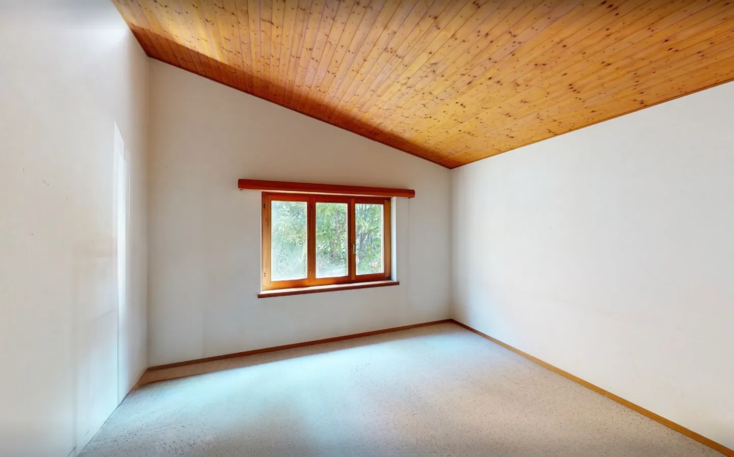 Charming Residential House with Unobstructed Lake View and Exclusive Construction Potential - Photo 12 of 17