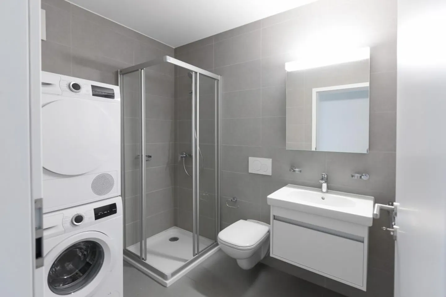 Open view, modern finishes and all services at hand - Photo 7 of 8