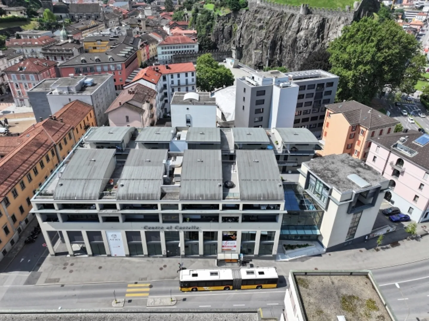 «Ufficio di 190 m²  Spazio moderno nel cuore di Bellinzona» - Foto 1 di 9