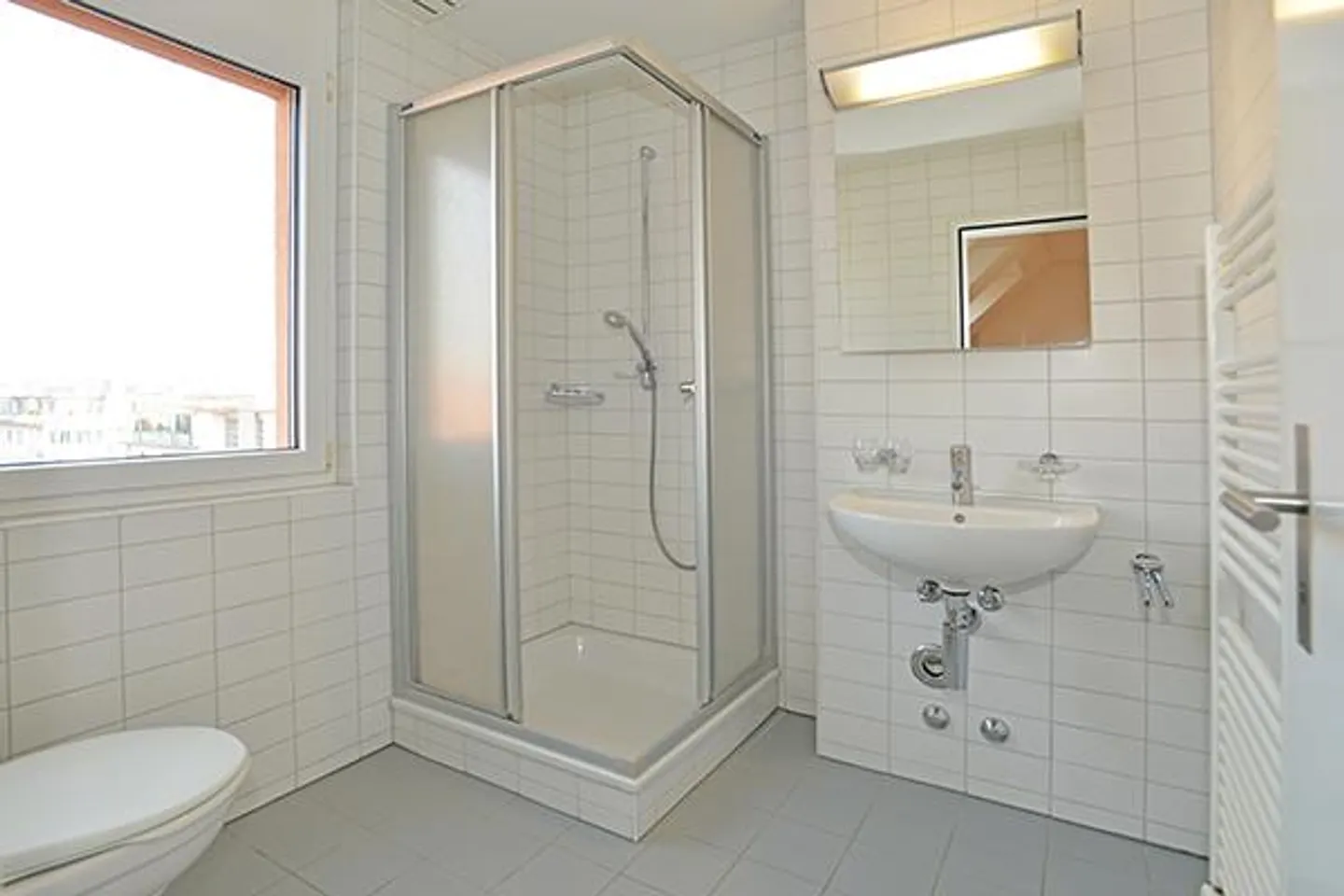 Stylische Attika-Wohnung in Volketswil - Foto 8 von 13