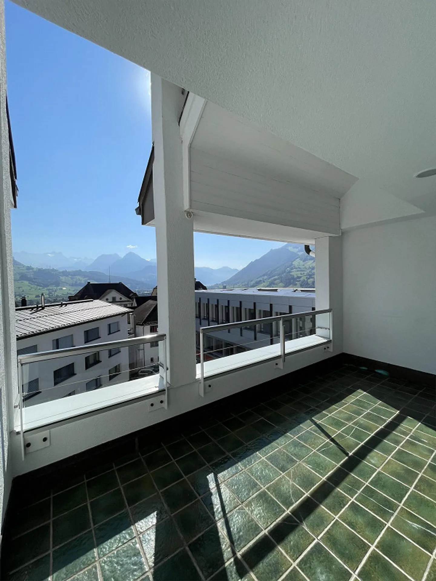 3.5-room maisonette apartment (limited until September 2027) - Photo 4 of 17