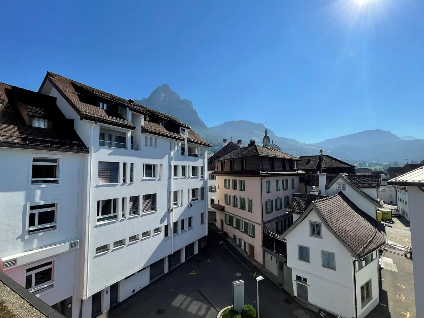3.5-room maisonette apartment (limited until September 2027) - Photo 1 of 17