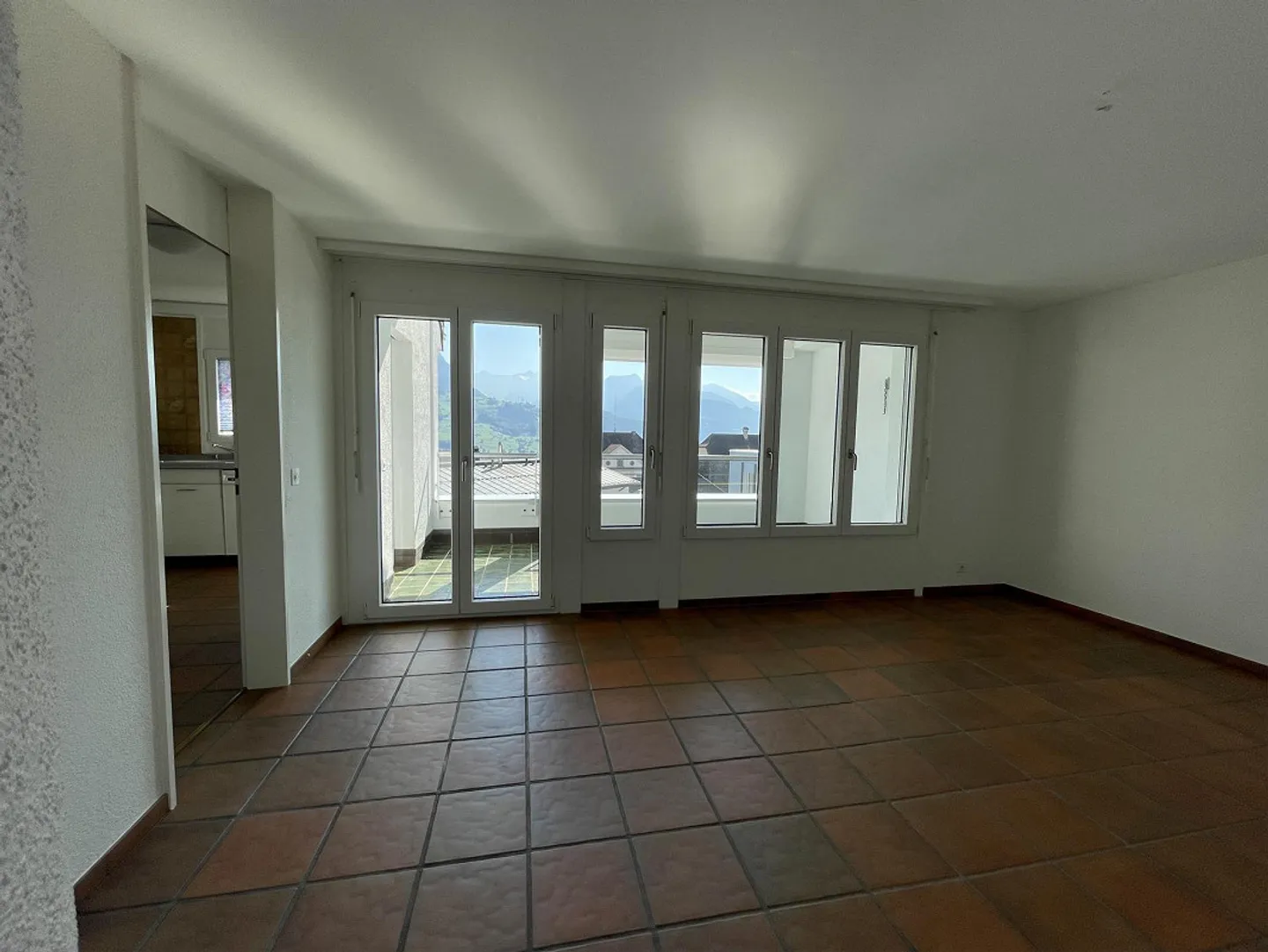 3.5-room maisonette apartment (limited until September 2027) - Photo 2 of 17