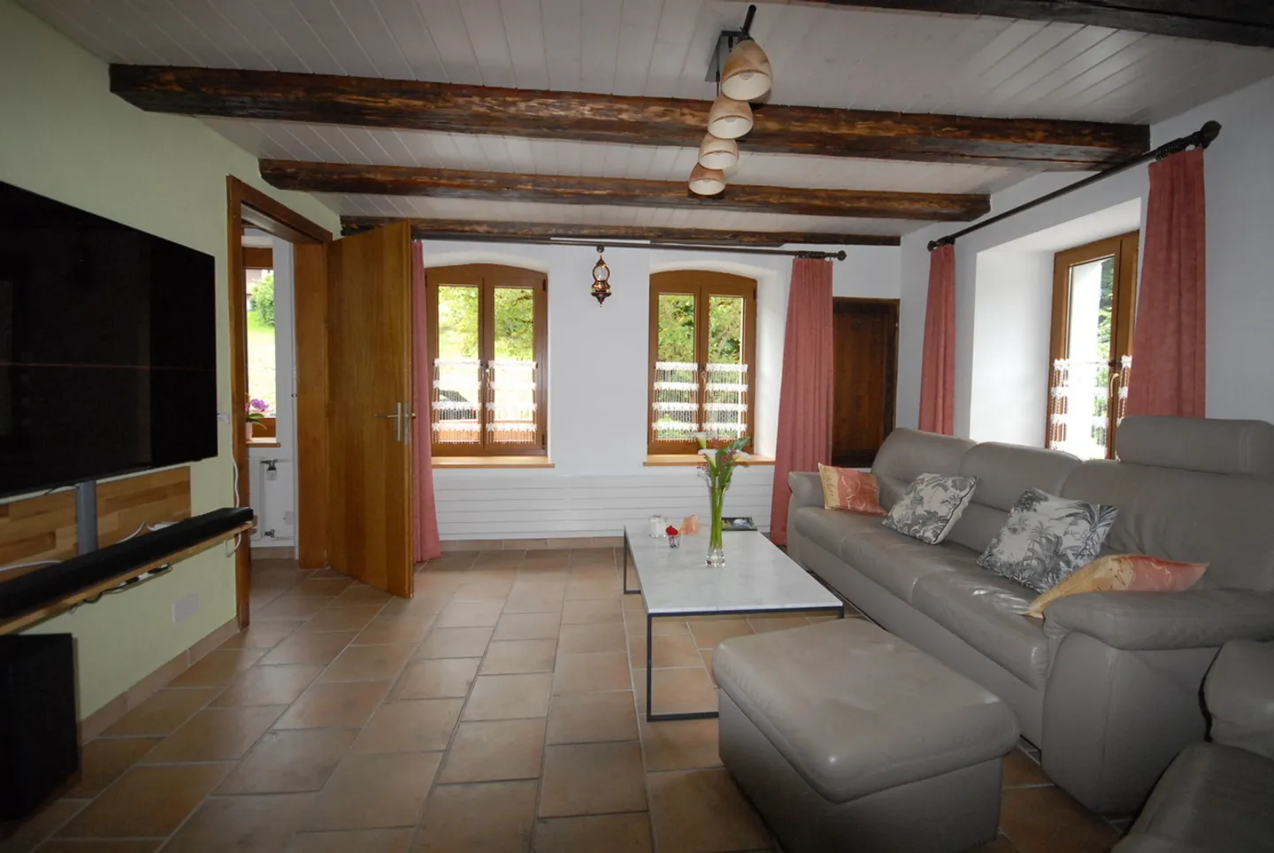 A vendre à Font (Estavayer-le-Lac) Maison avec dépendances - Photo 2 sur 27