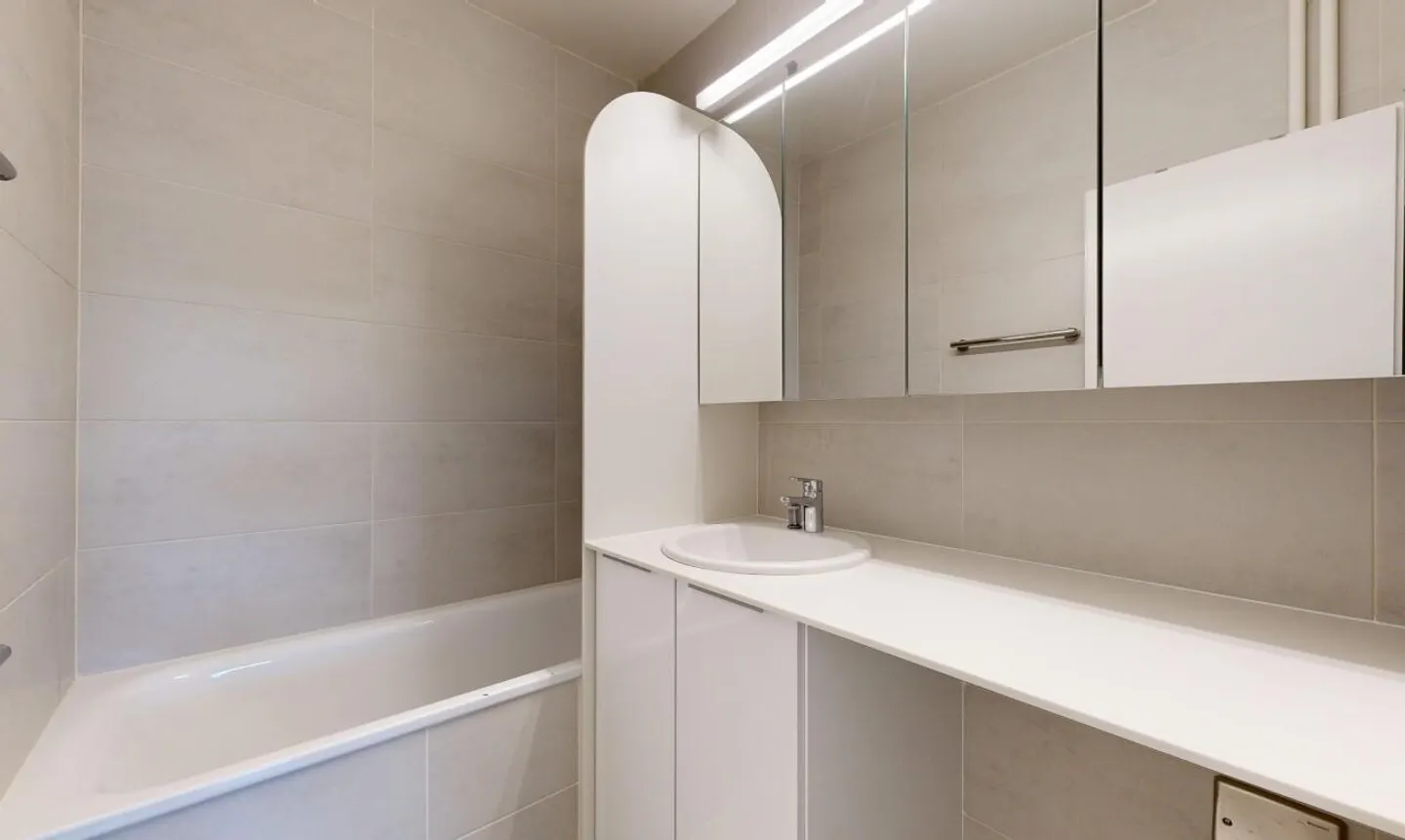 Duplex spacieux à Thônex - Photo 10 sur 11