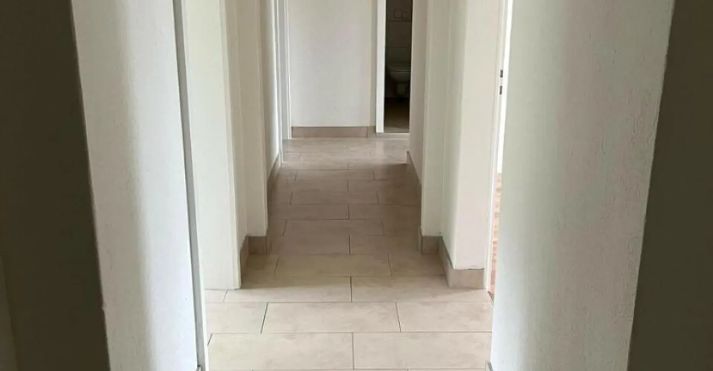 Zu vermieten, schöne 3,5-Zimmer-Wohnung, Cardamines 26, Le Locle - Foto 4 von 6