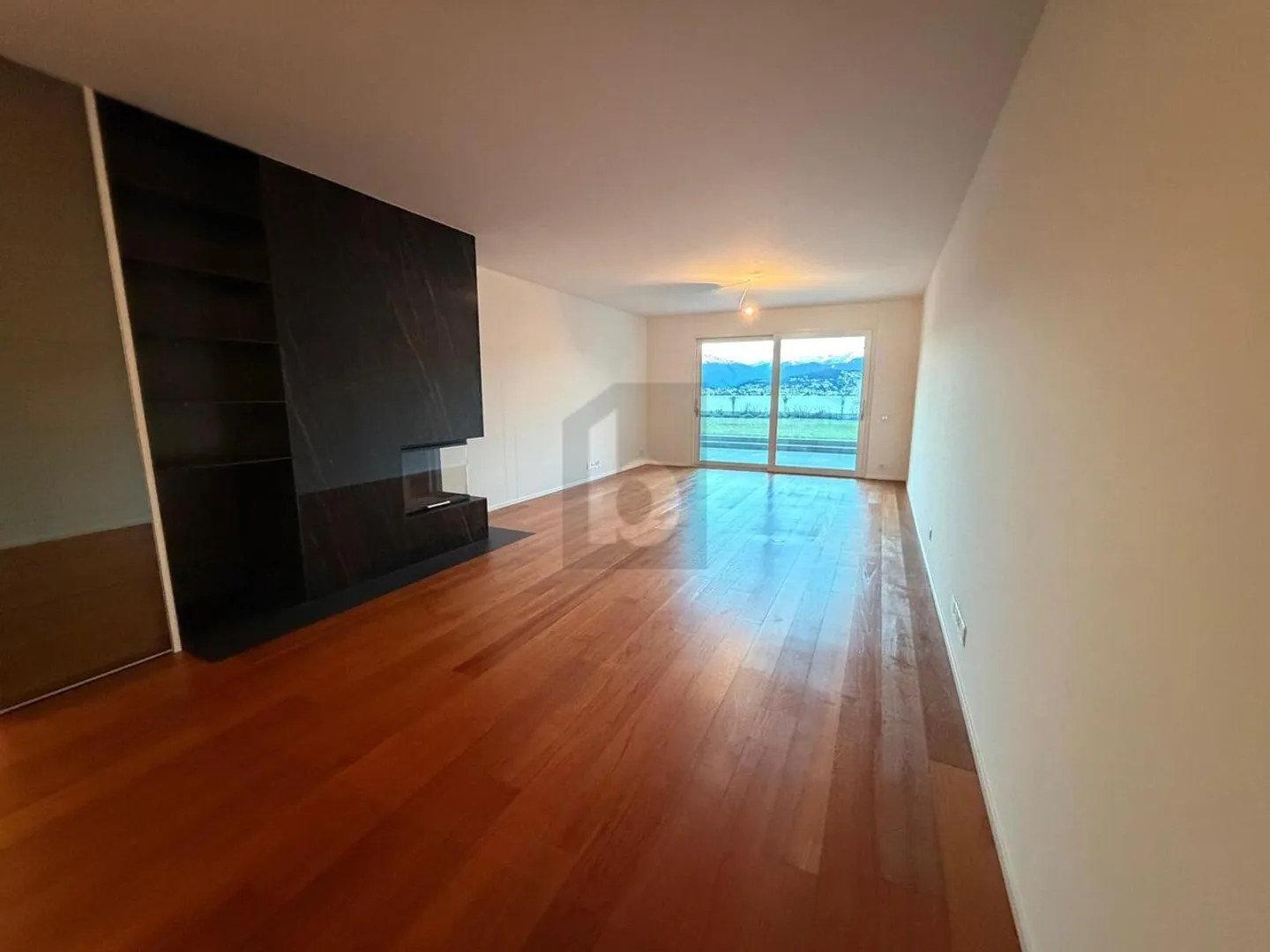 Luxuriöses Apartment mit Seeblick - Foto 2 von 6