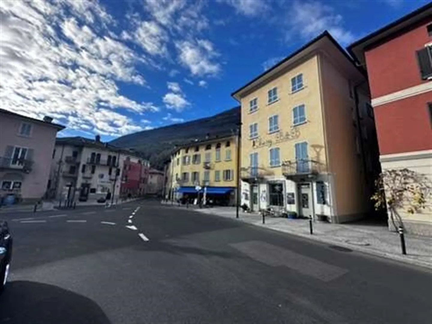 Riva San Vitale – Casa principale con progetto approvato - Foto 3 di 15