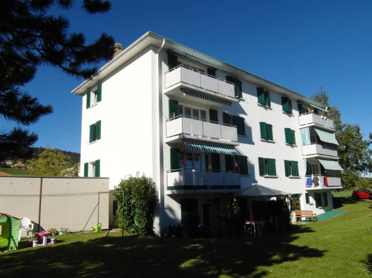 Charming Apartment in Perroy - Photo 1 of 5