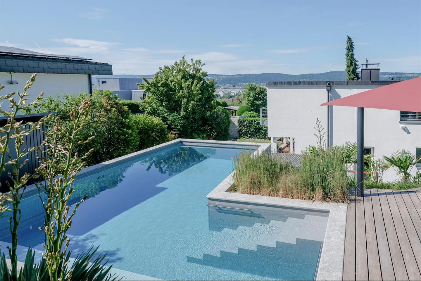 Piscine, Intimité et Nature en Parfaite Équilibre - Photo 1 sur 6