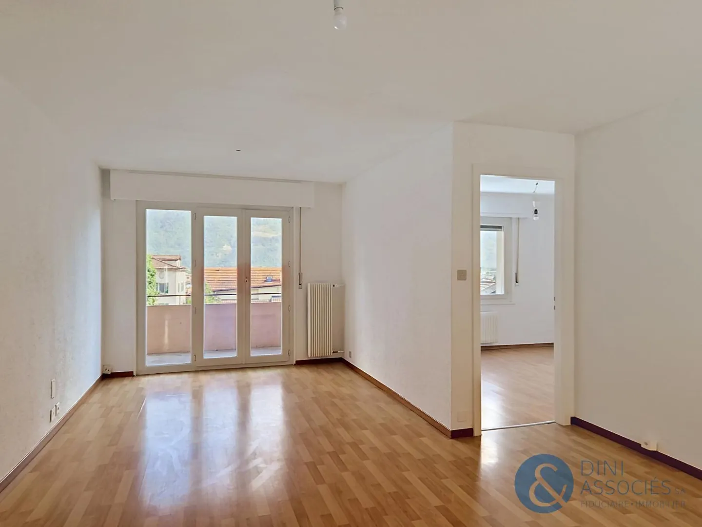 Appartement Lumineux avec Balcon - Photo 2 sur 11