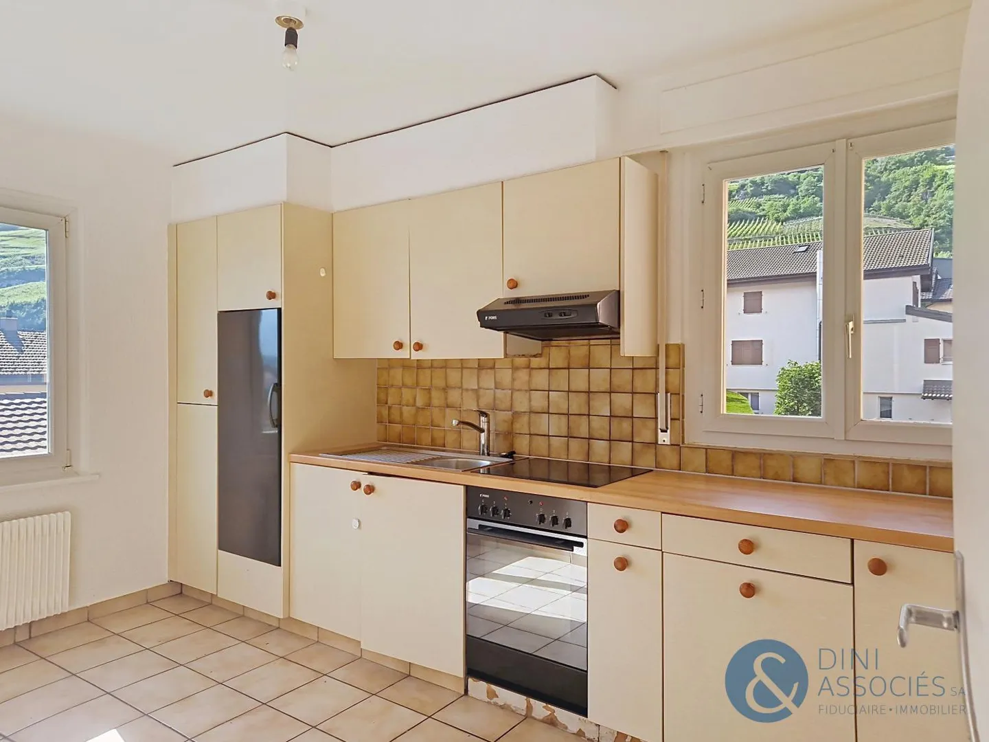 Appartement Lumineux avec Balcon - Photo 3 sur 11
