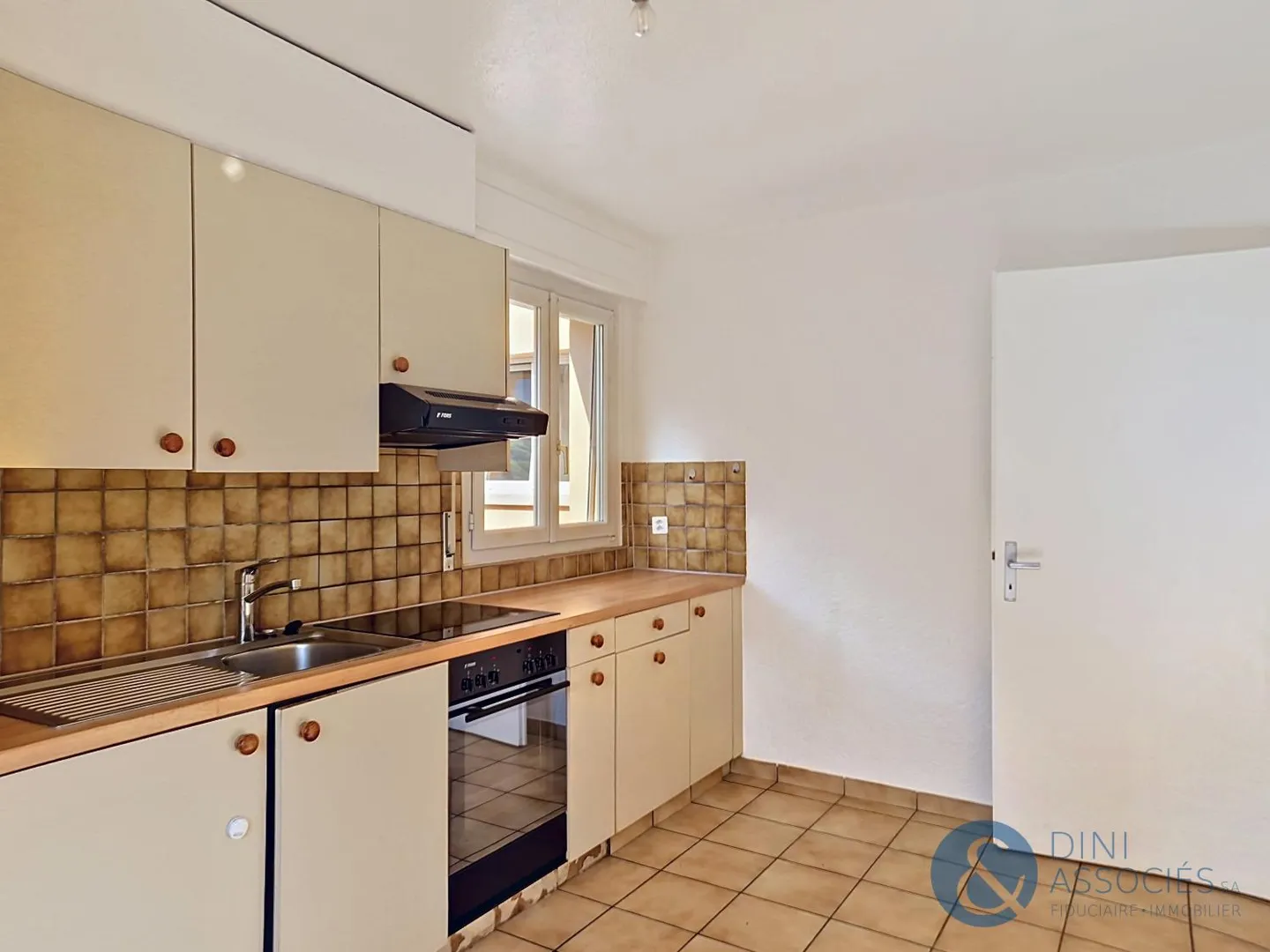 Appartement Lumineux avec Balcon - Photo 4 sur 11