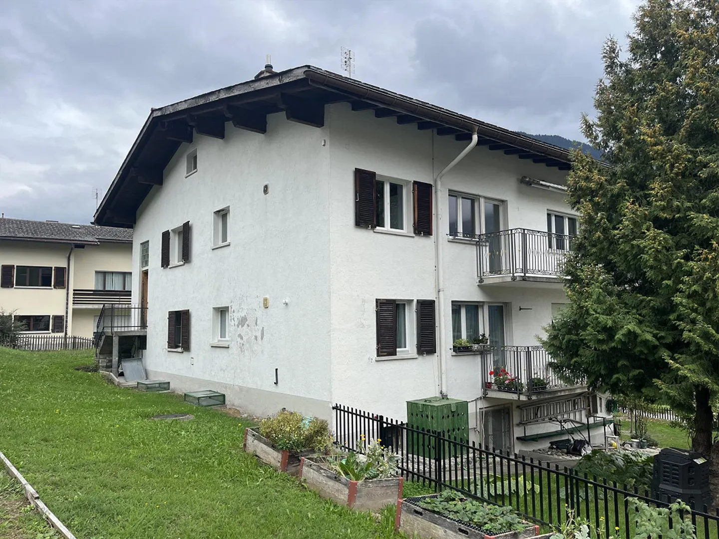 Charmantes Mehrfamilienhaus - Foto 3 von 7