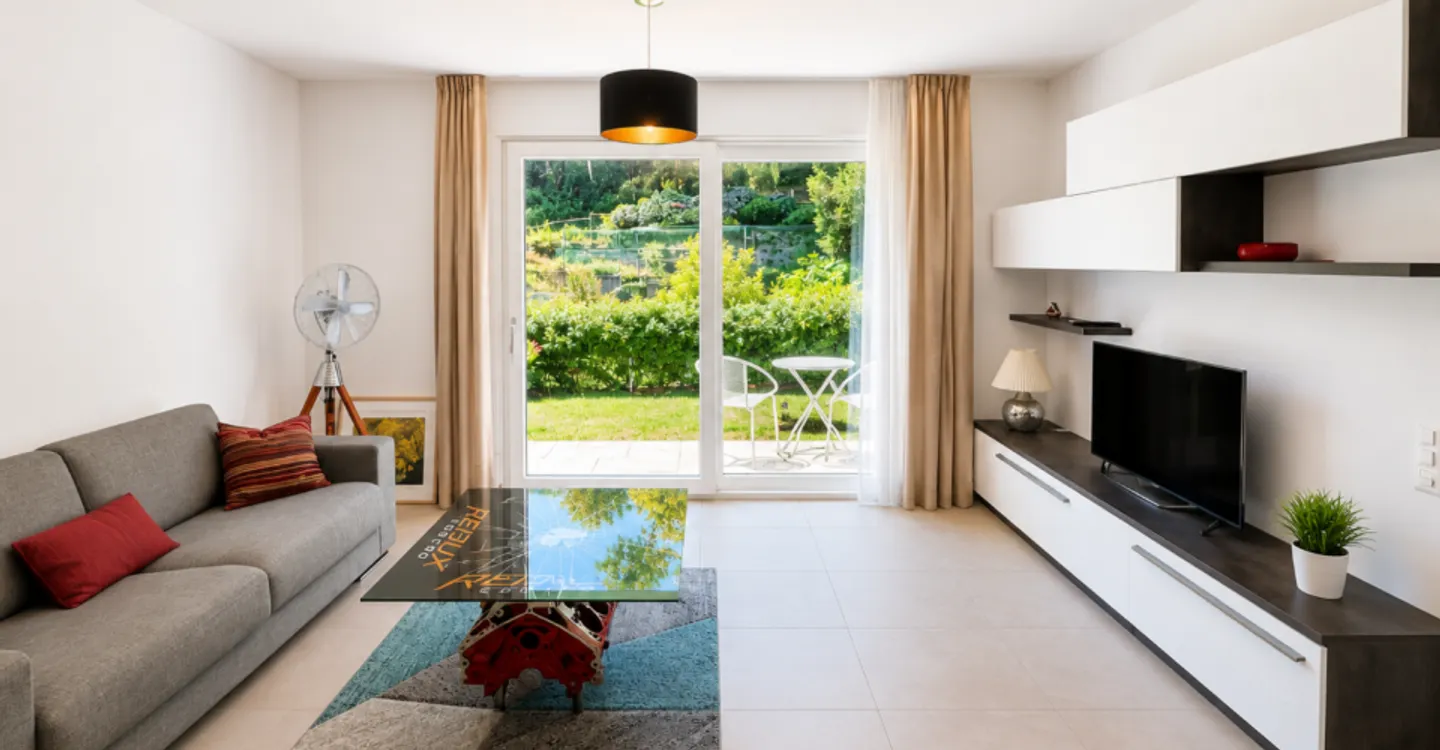 Appartement moderne avec jardin à Manno - Photo 2 sur 11