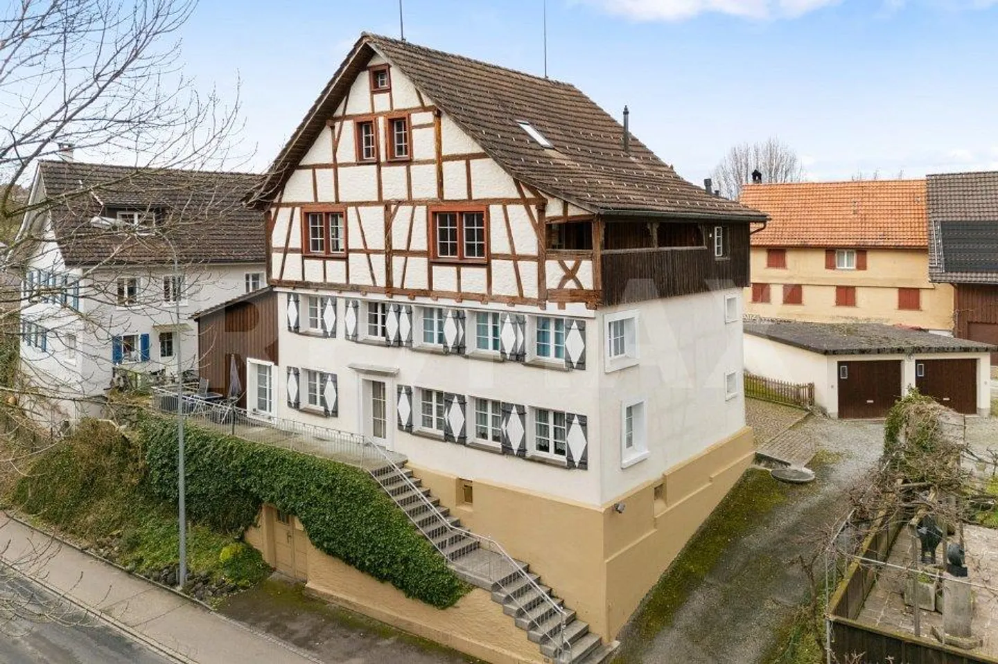Vivre idylliquement à Berg dans le canton de Saint-Gall - Photo 1 sur 13