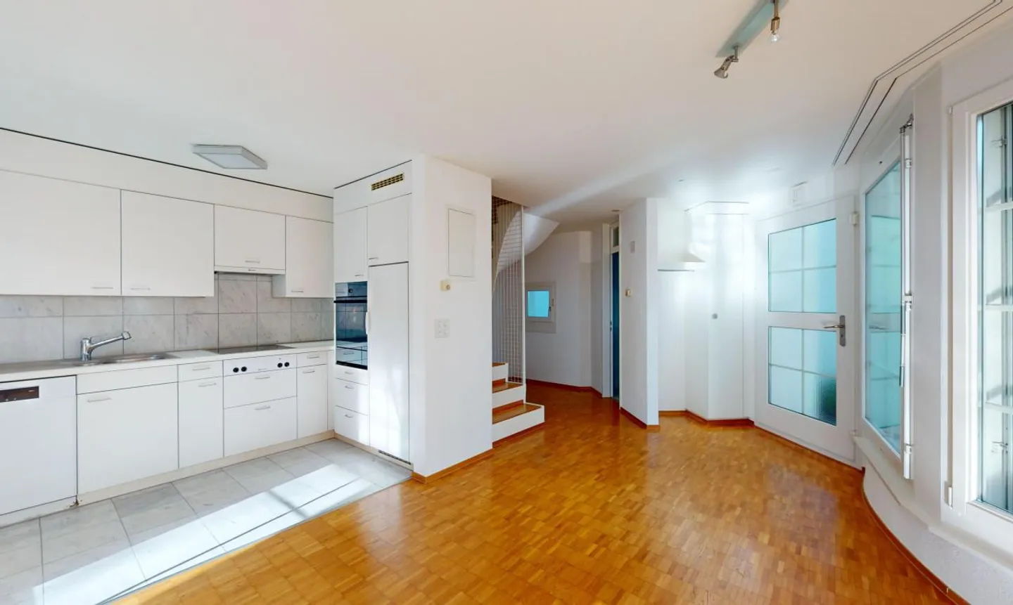 Maisonette de 4,5 pièces située au calme avec terrasse sur le toit à Bonstetten - Photo 2 sur 13