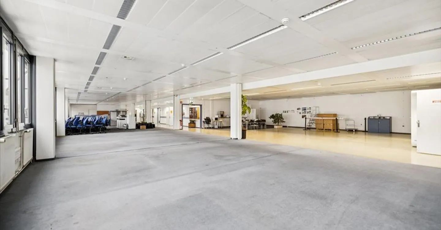 Edificio ad uso misto in affitto - Foto 5 di 7