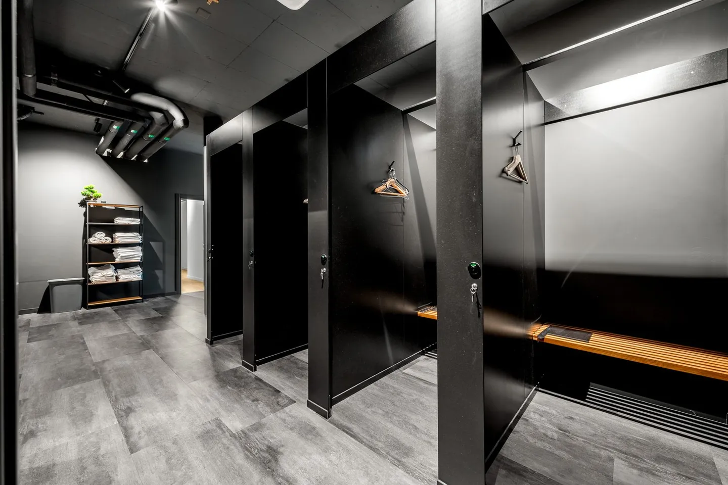 Office space for rent - Photo 11 of 12