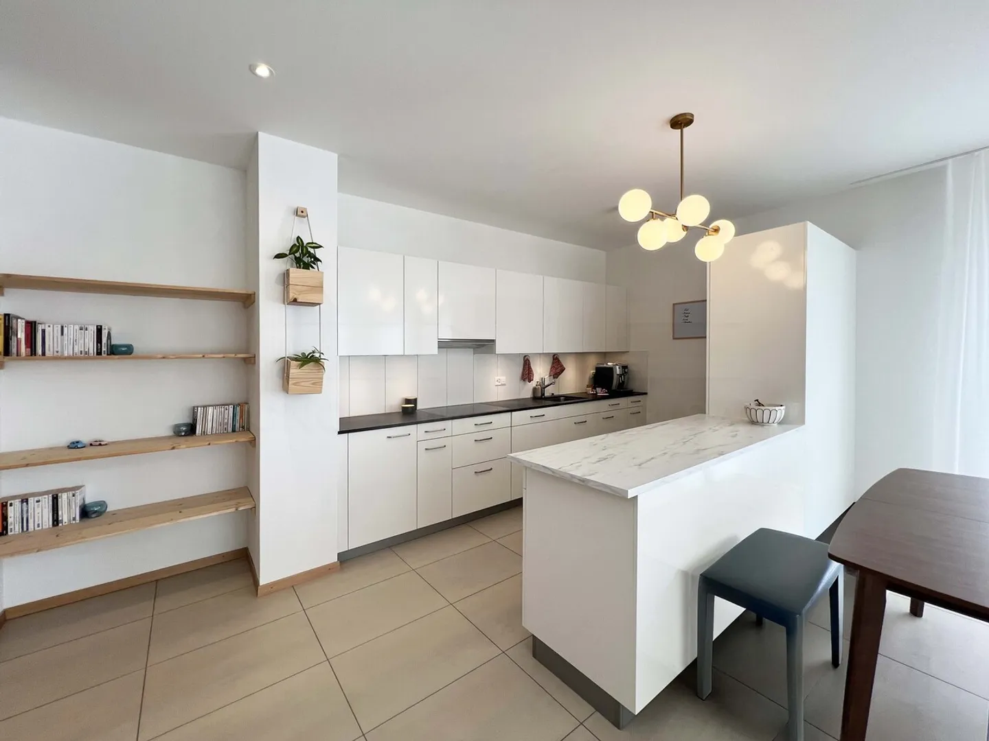 Luminosità, Volume e Comfort - Appartamento 4.5 stanze - Foto 2 di 7