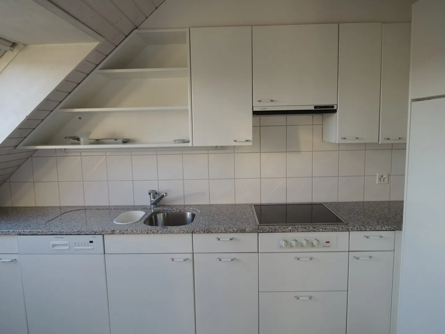 Geräumige lichtdurchflutete Wohnung - Foto 5 von 8