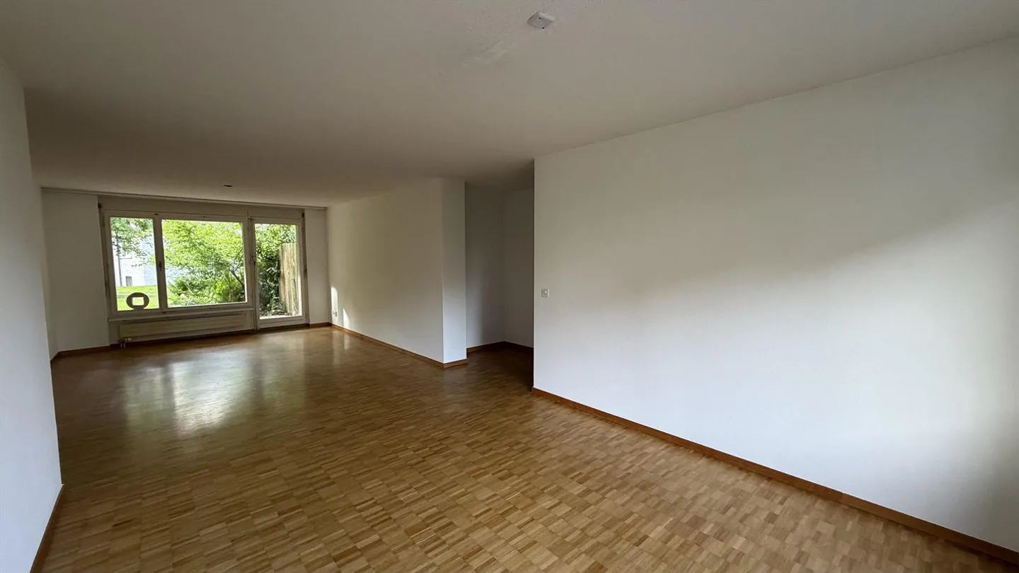 Limited until 30.11.2027 / Charming 3.5 room apartment in Brüttisellen for rent - Photo 2 of 8
