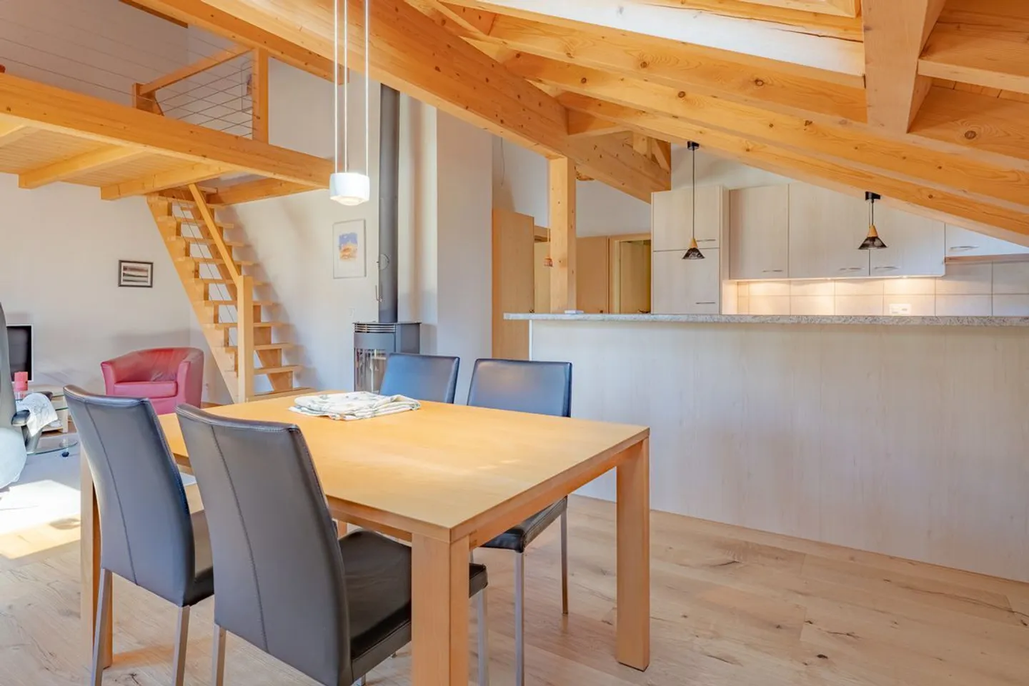 Charmant appartement en loft à Kandersteg - Photo 2 sur 13