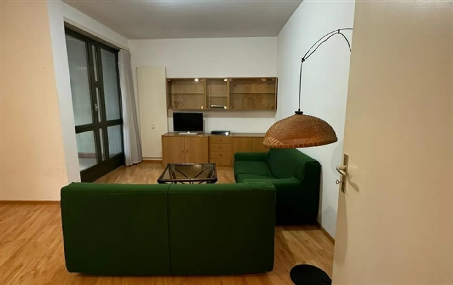 ampio appartamento di 2.5 locali con posteggio coperto a Lugano - quartiere Molino Nuovo - Foto 2 di 12