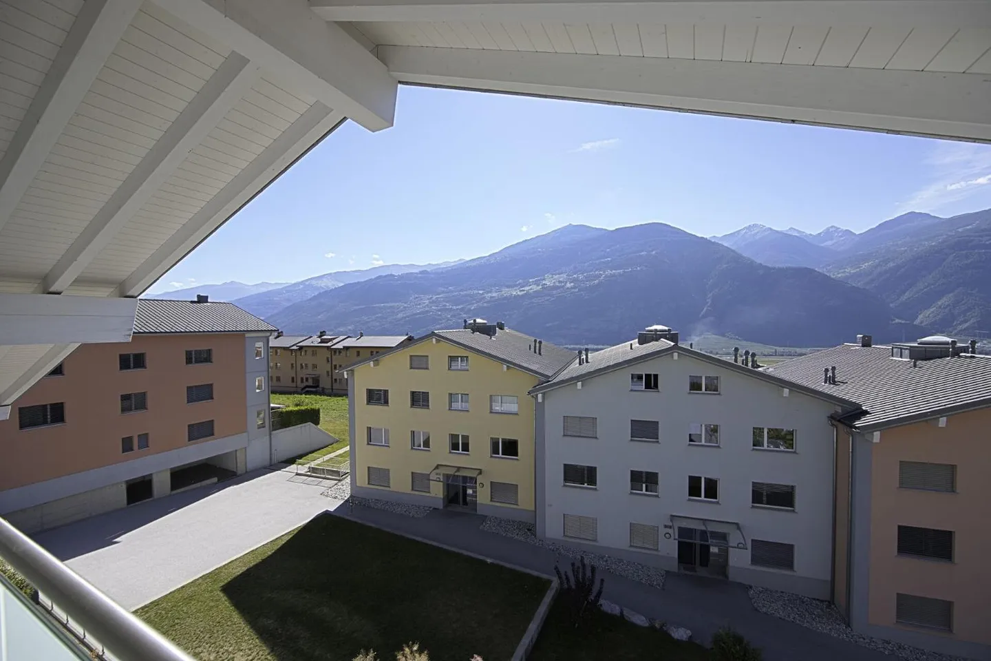 Duplex Attic with Stunning Views - Photo 3 of 13
