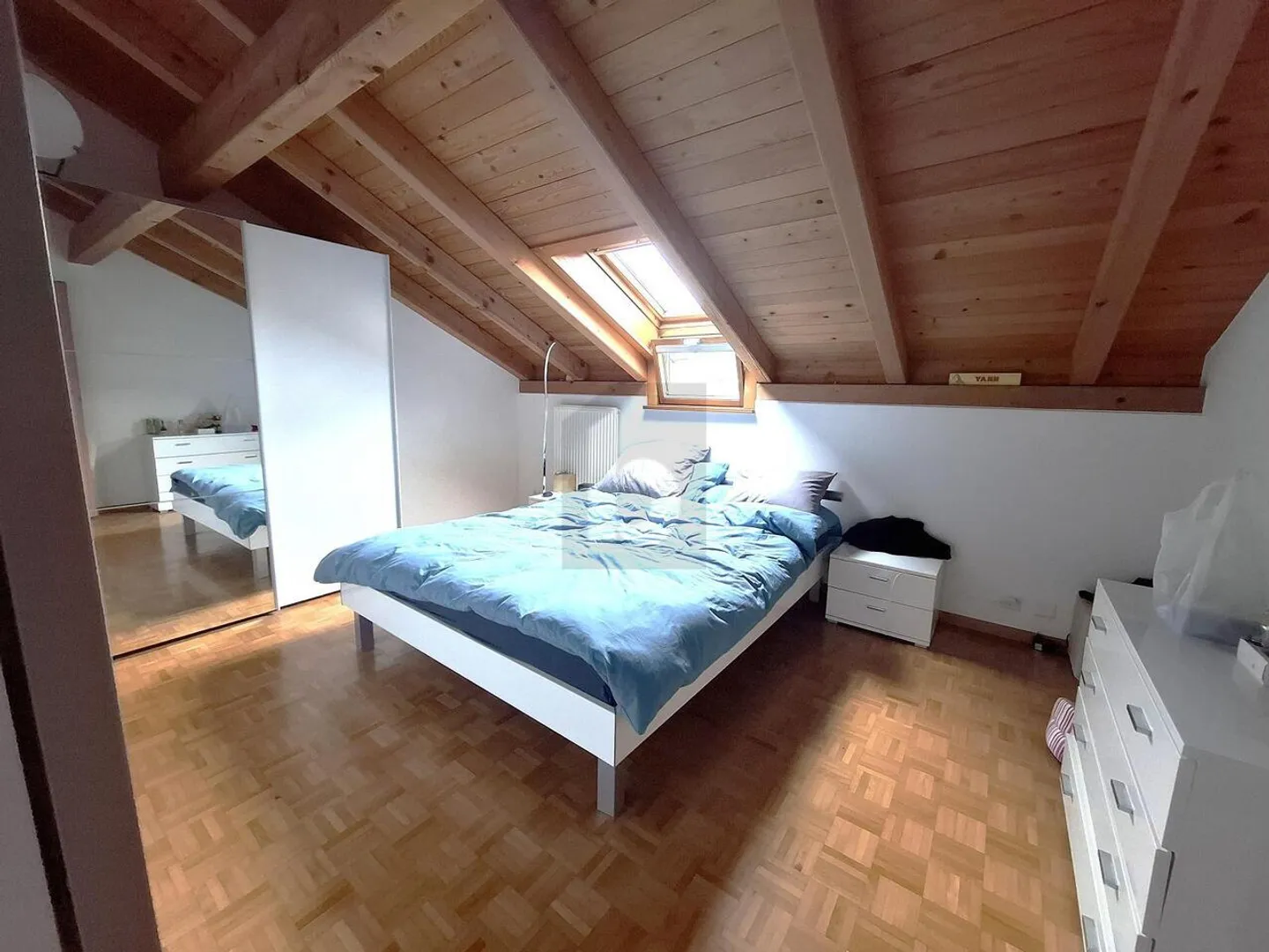 EN TERRASSE AVEC UNE MAGNIFIQUE VUE DÉGAGÉ - Photo 4 sur 6