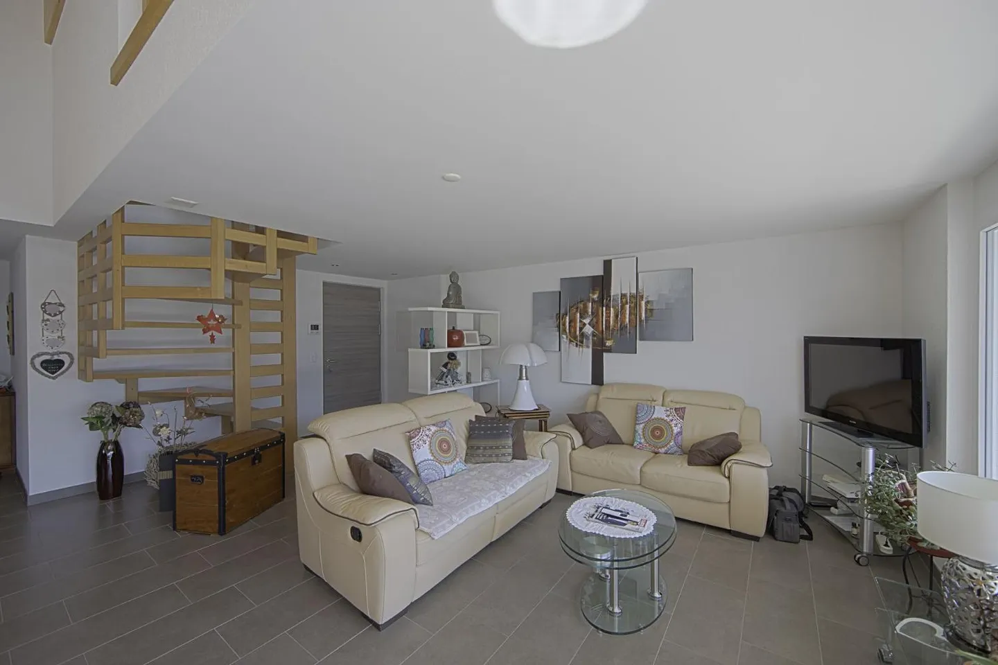 Duplex Attic with Stunning Views - Photo 5 of 13