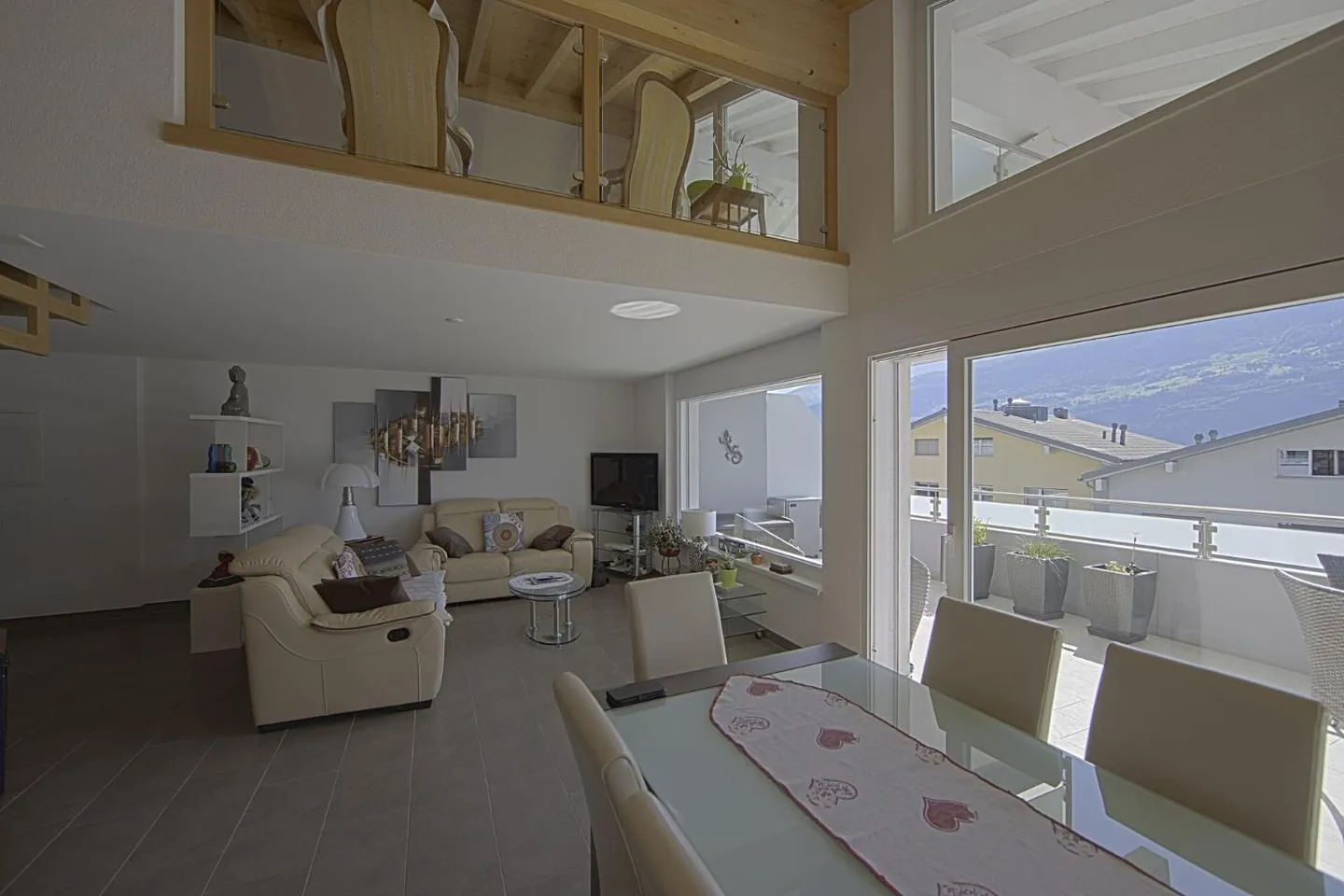 Duplex Attic with Stunning Views - Photo 6 of 13