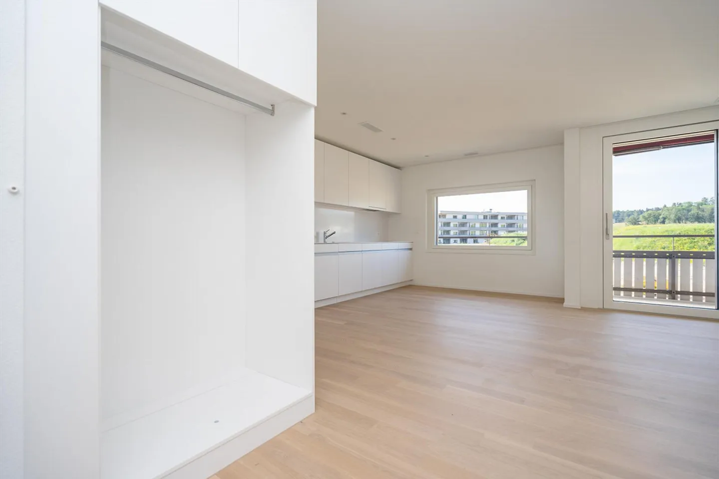 «Hochmoderne Wohnung im Grünen Hier ist es möglich.» - Foto 4 von 10