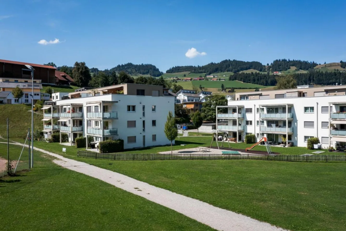 Helle Gartenwohnung in Schüpfheim - Foto 1 von 11